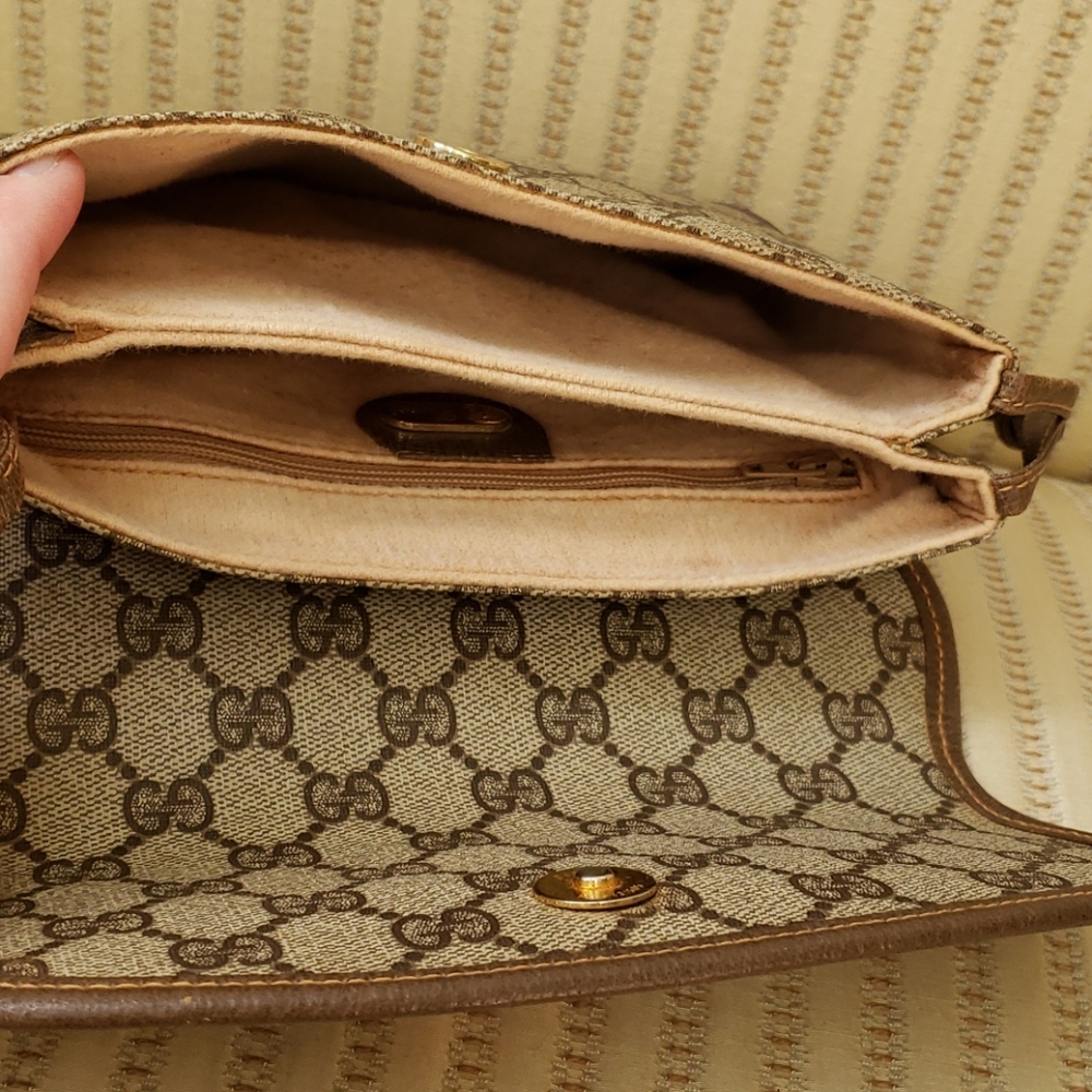 Gucci GG Web Supreme Flap Shoulder Bag - Picture 13 of 14